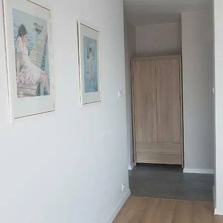 Hennela Apartament Parking Gratis Lägenhet